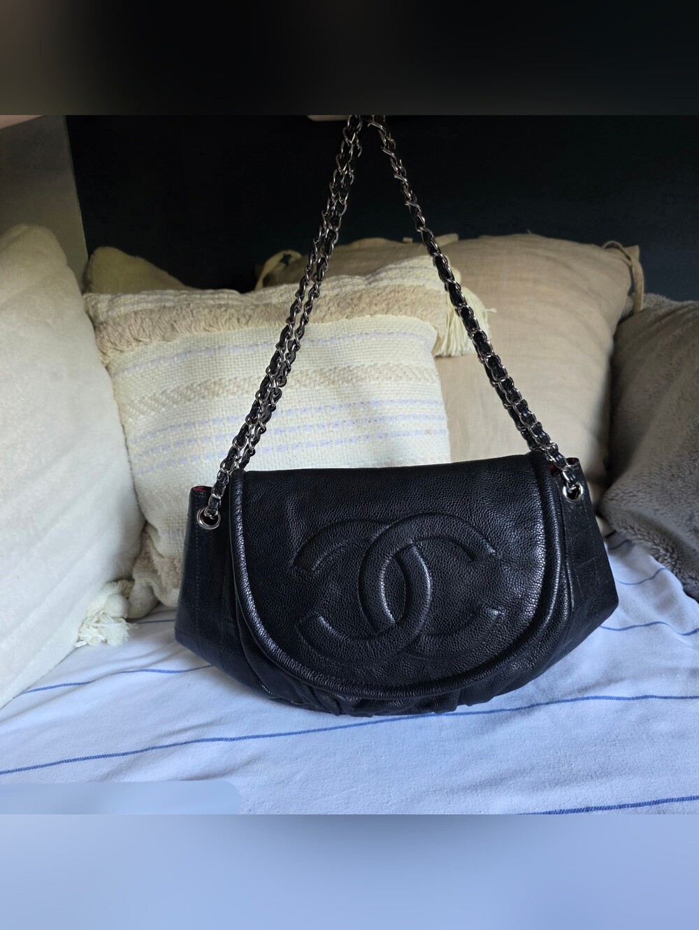 Chanel Half Moon Large Flap Bag in black caviar leather with silver-tone - Picture 8 of 11